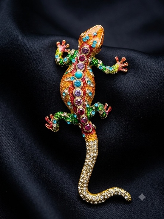 None Jewelry - Multicolor Crystal Gecko Brooch – Gold Tone